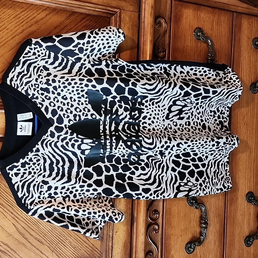 ADIDAS Animal Print Top Small